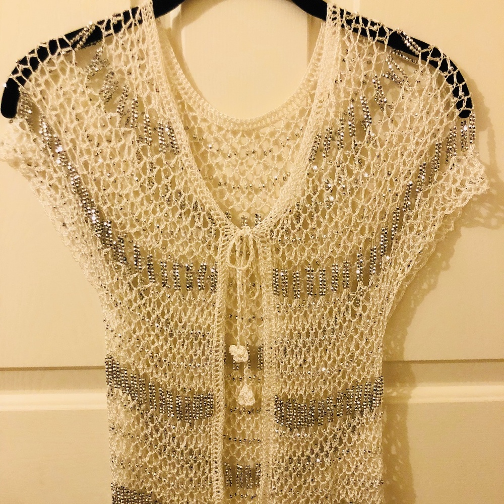 Anna-Kaci S/M FIt White Silver Loose Crochet Knit